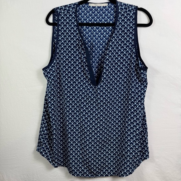 41 Hawthorn Blue Sleeveless Blouse with V-Neckline Women’s Size XL - Picture 1 of 6